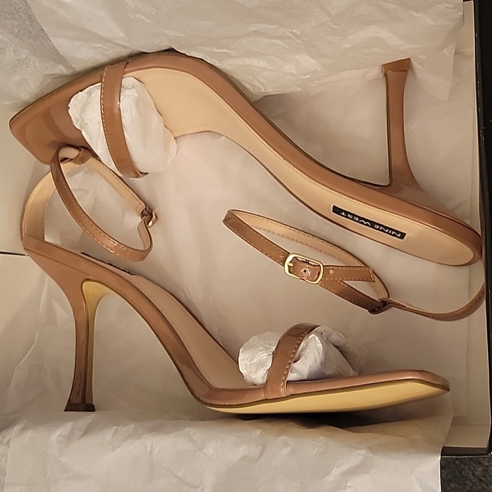 Nine West Yess3 taupe heel